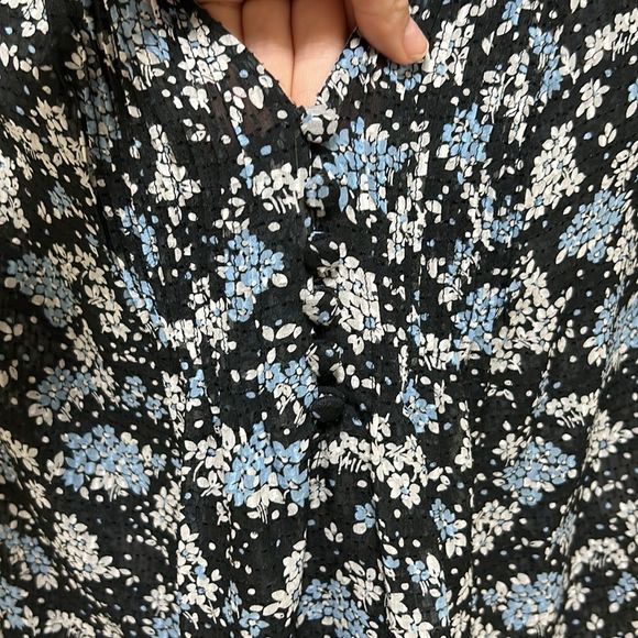 Veronica Beard "Lowell Blouse" Floral Print - SZ 6, Blue and Black - Picture 6 of 11